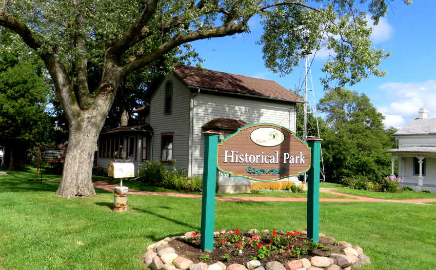 park sign